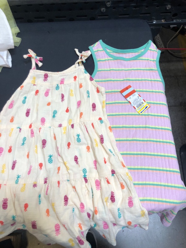 Photo 1 of 2 pcs girls clothes size 5T 