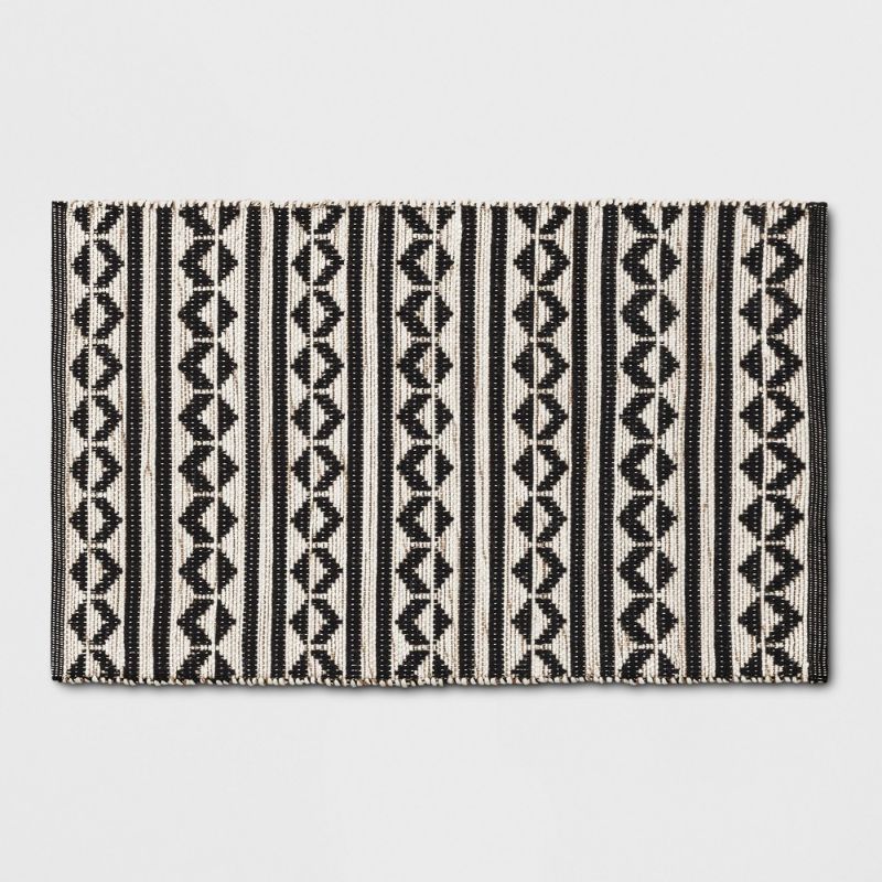 Photo 1 of  Black Geometric Woven Accent Rugs 2'6X4'/30"X48" - Project 62