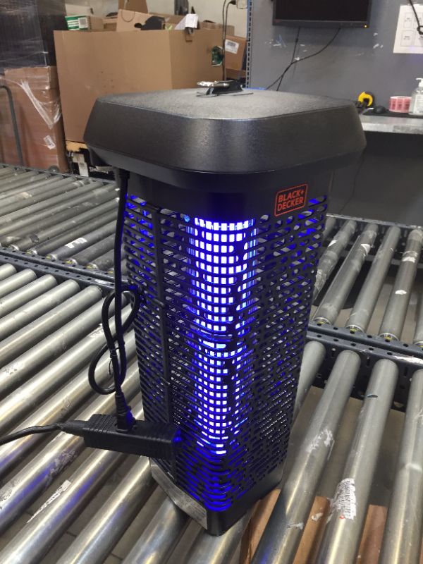 Photo 2 of BLACK+DECKER 72watt Bug Zapper

