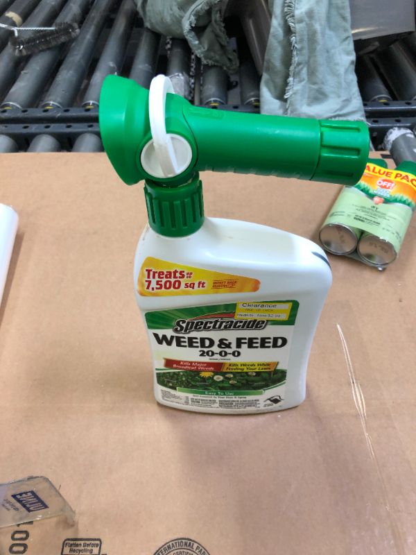 Photo 2 of 32 fl oz Ready-to-Spray Weed & Feed - Spectracide

