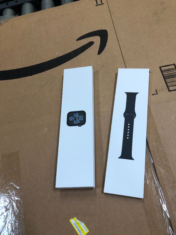 Photo 3 of Apple Watch SE GPS Aluminum Case with Sport Band (2022, 2nd Generation)----factory sealed 

