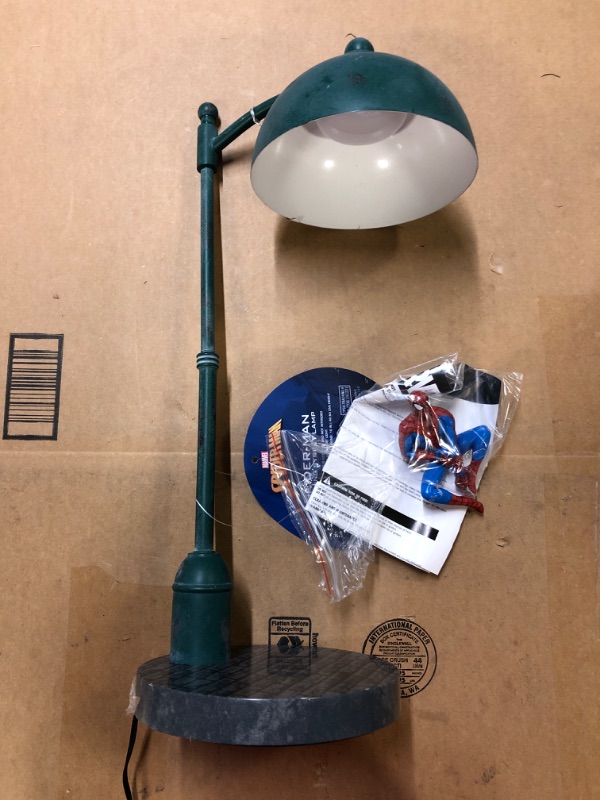 Photo 2 of Spider-Man Street Post Table Lamp