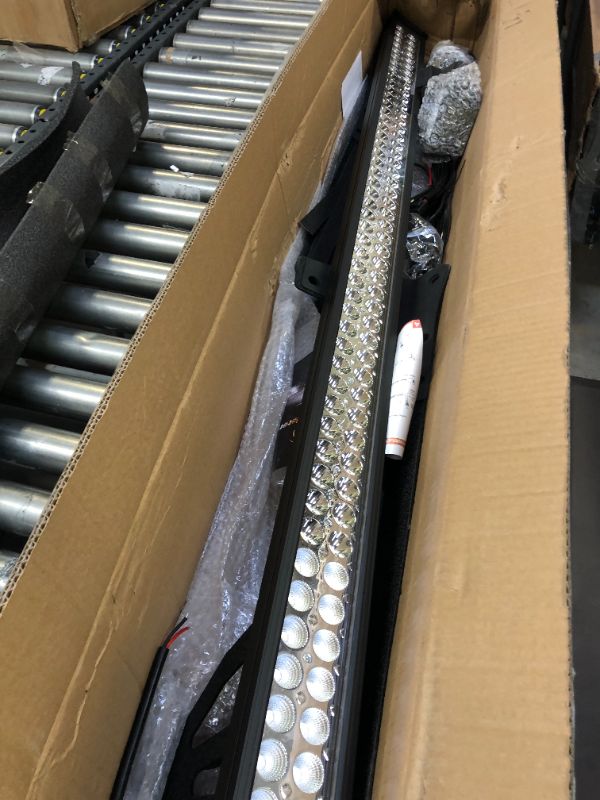 Photo 4 of YITAMOTOR 52 Inch Led Light Bar 300W Combo 2pcs 4" 18W Spot Light Pod Off Road Driving Lights with Mounting Brackets and Wiring Harness Fit for 07-18 Jeep JK Wrangler
