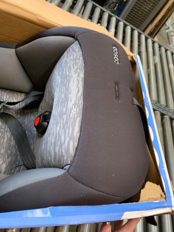 Photo 4 of Cosco Mighty Fit Convertible Car Seat - Heather Onyx, Box Packaging Damaged, Minor Use, Minor Scratches and Scuffs
