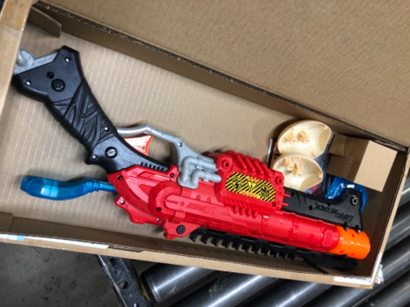 Photo 2 of ZURU X-SHOT 4867 Dino Attack Claw Hunter Foam Blaster