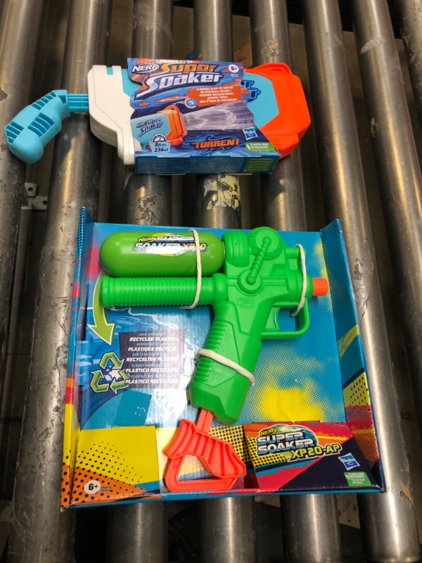 Photo 3 of 2PACK NERF SUPER SOAKERS