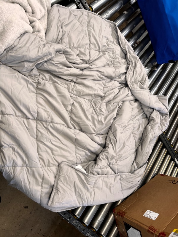 Photo 1 of 2 pack grey blankets 