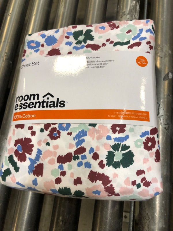 Photo 2 of 100% Cotton Sheet Set - Room Essentials™

