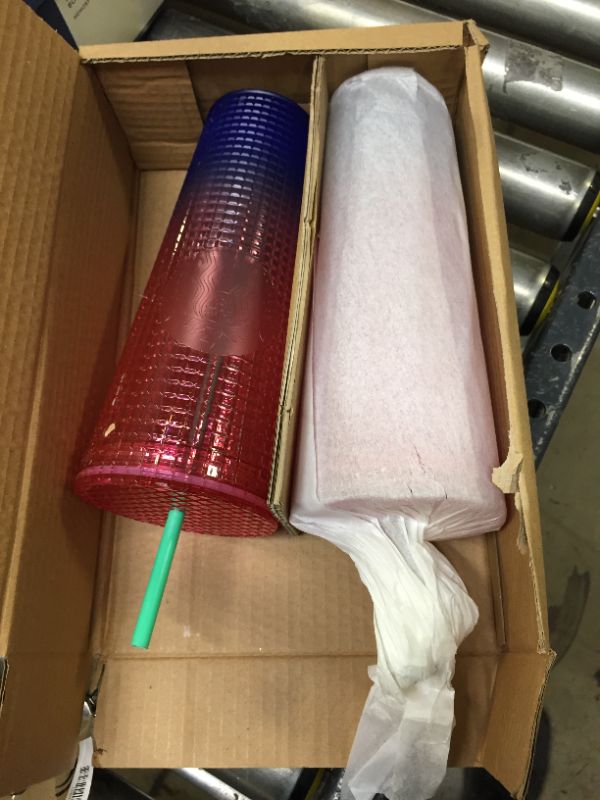 Photo 2 of 2pack Starbucks Cold Cup Tumbler Venti 24 oz Summer 2022 (Watermelon Pink Purple Gradient)
