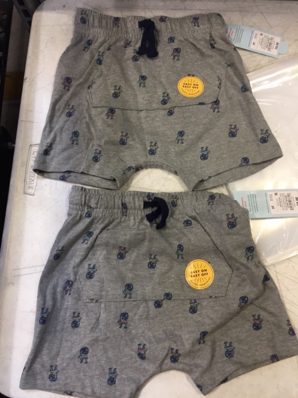 Photo 2 of BOYS CAT AND JACK SHORTS WITH POCKET DINOSAURS GREY 2 PCK
SIZE 3T