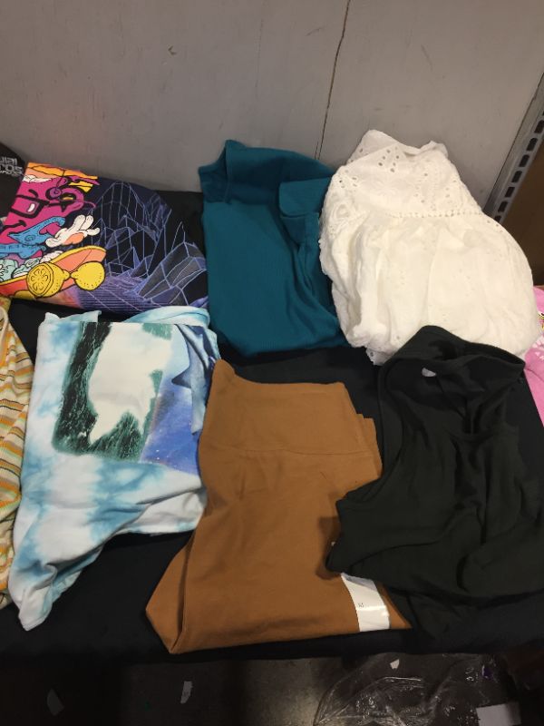 Photo 2 of BAG LOT OF WOMEN CLOTHES 13 ITEMS - DIFFERENT STYLES AND SIZES --SOLD AS IS ---