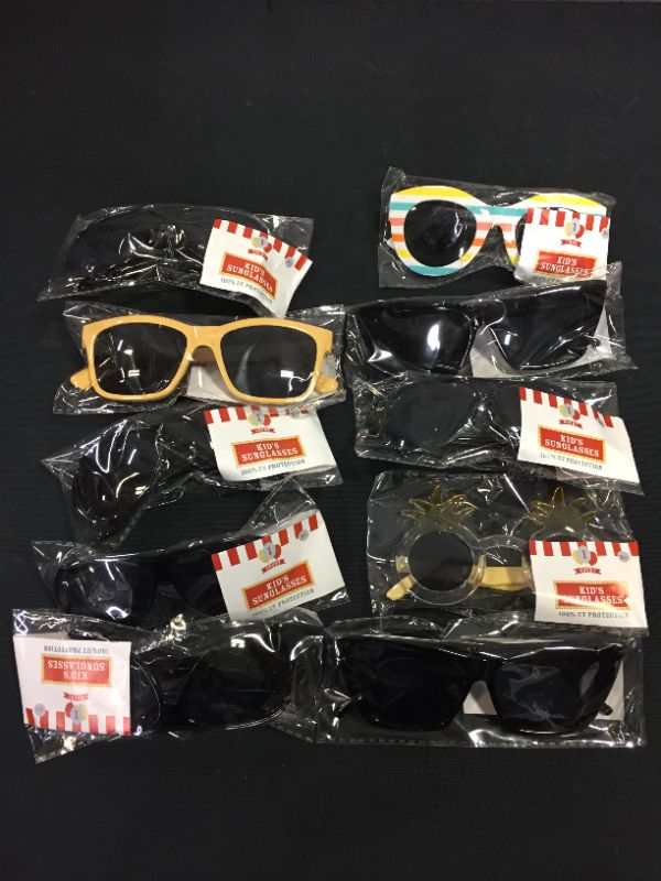 Photo 1 of 10 PACK OF SUNGLASSES -DIFFERENT STYLES AND COLORS ---SOLD AS IS ---