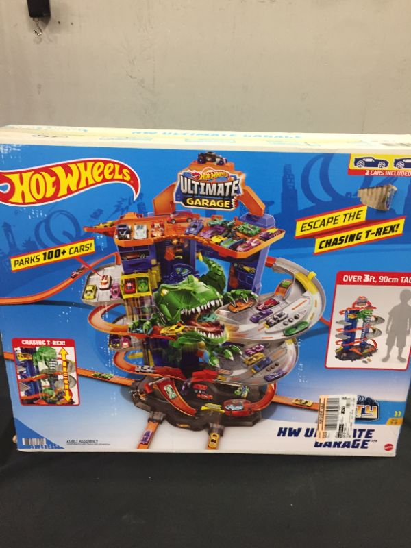 Photo 4 of Hot Wheels City Ultimate Garage --FACTORY SEALED, PACKAGING IS DAMAGED--