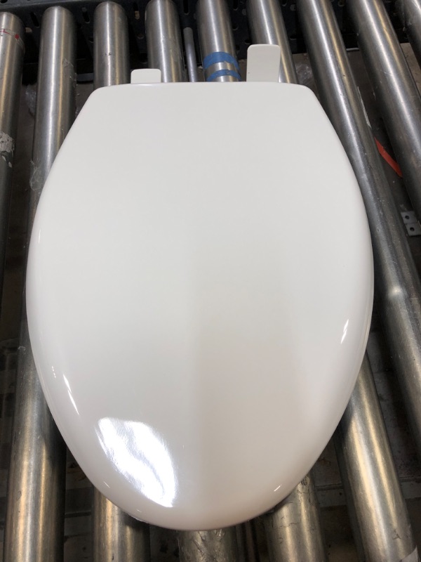 Photo 3 of Affinity Toilet Seat With Slow Close