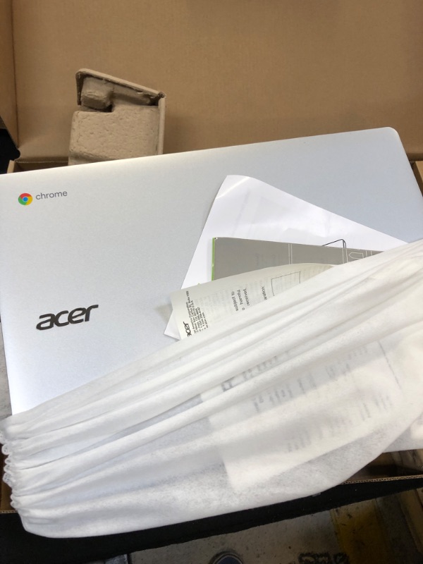 Photo 4 of Acer 15.6" Touchscreen Chromebook with Chrome OS - Intel Processor - 4GB RAM - 64GB Flash Storage - Model CB315-3HT-C5D3

