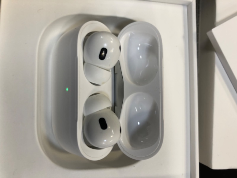Photo 3 of Apple AirPods Pro True Wireless Bluetooth Headphones (2nd Generation)

