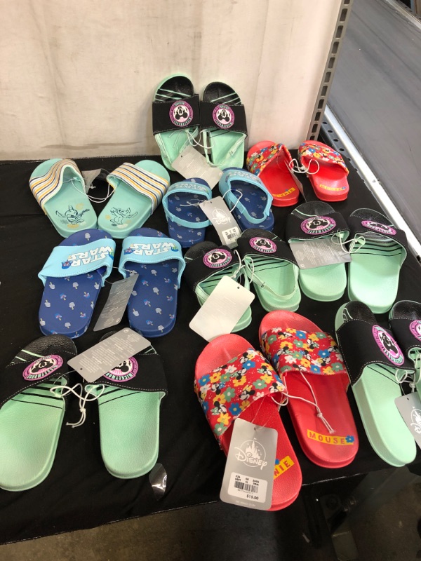 Photo 1 of Girls/boys Disney sandals 10 pack
{DIFFERENT SIZES}
