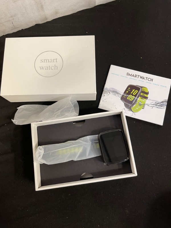 Photo 1 of SMART WATCH, BLACK & GREEN