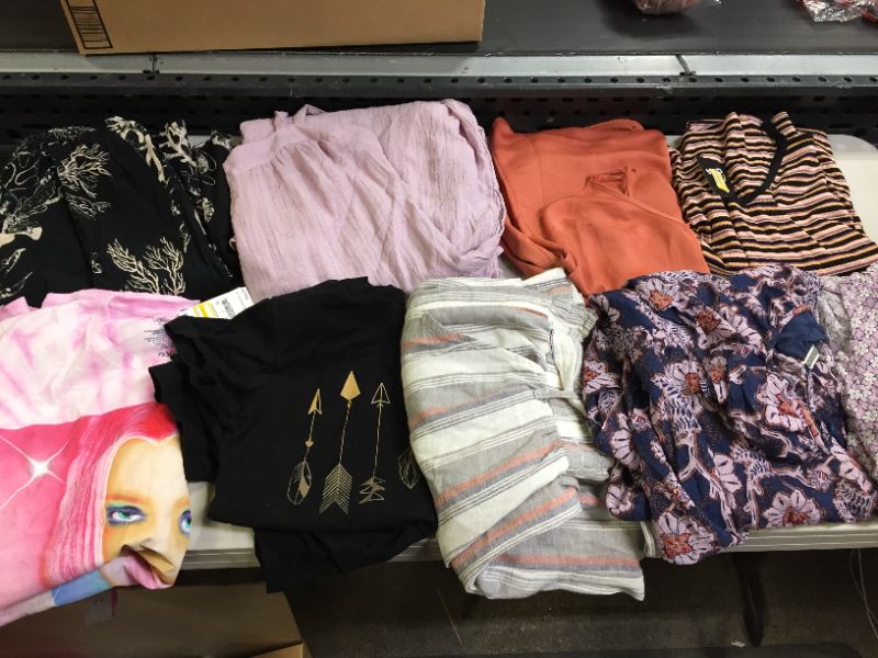 Photo 1 of BAG LOT OF 9 WOMEN CLOTHING DIFFERENT STYLES AND SIZES --SOLD AS IS ---