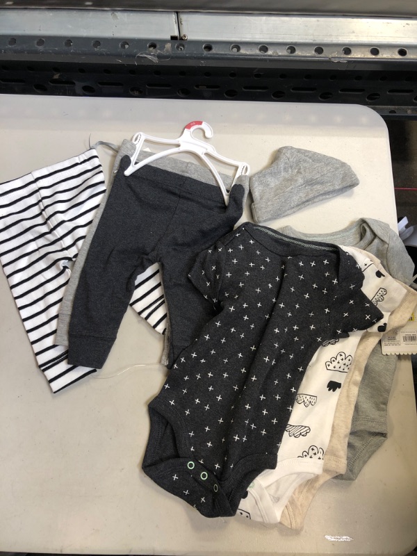 Photo 3 of Baby 4pk Short Sleeve Bodysuit - Cloud Island™ Black/White & Baby 3pk Pull-on Pants - Cloud Island™ Black/Gray & HAT 

