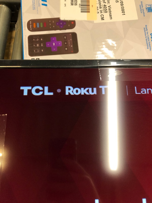 Photo 2 of TCL ROKU TV 32"