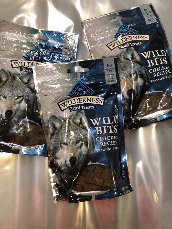 Photo 2 of 2 Blue Buffalo Wilderness 100% Grain-Free Wild Bits Chicken Recipe Dog Treats - 4oz