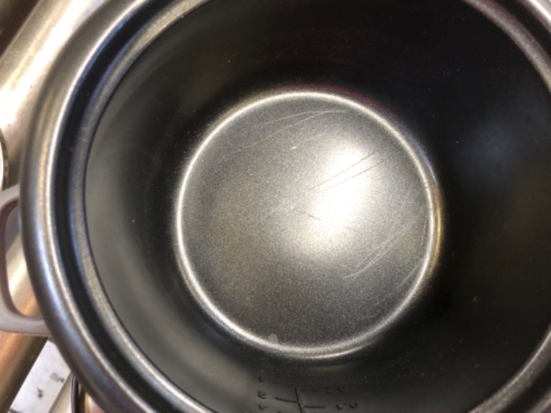 Photo 1 of Aroma Housewares 6-Cup (Cooked) (3-Cup UNCOOKED) Pot Style Rice Cooker and Food Steamer (ARC-743-1NG)