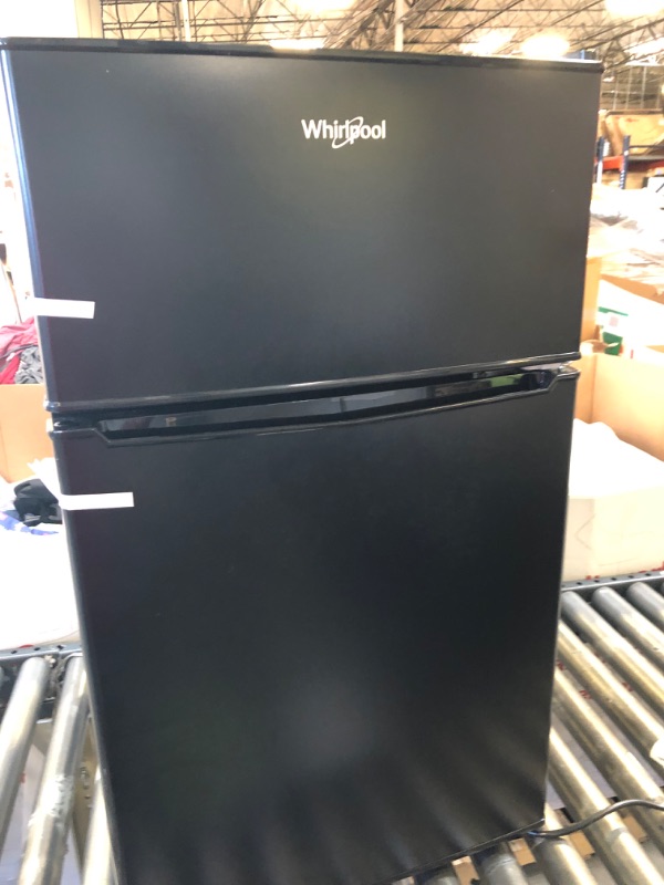 Photo 7 of Whirlpool 3.1 Cu. Ft. Mini Refrigerator - Black WH31BKE

