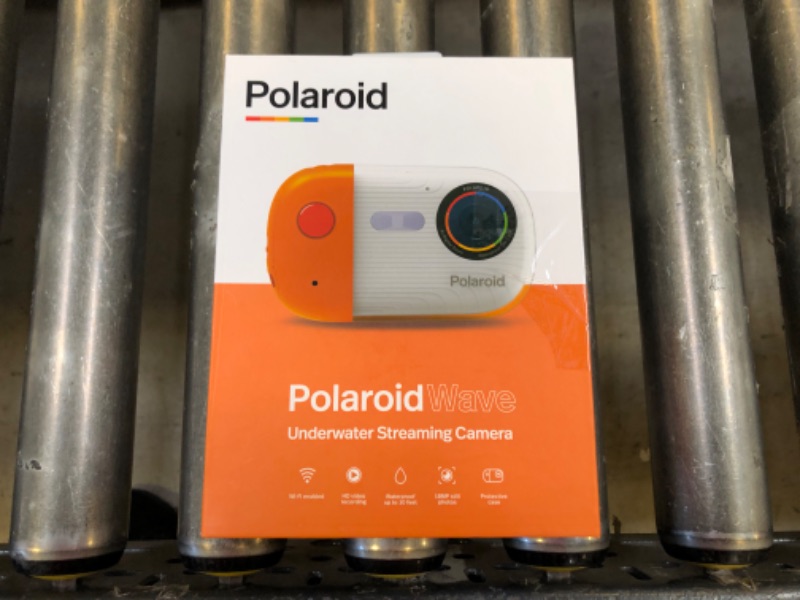 Photo 3 of Polaroid Splash Waterproof Camera

