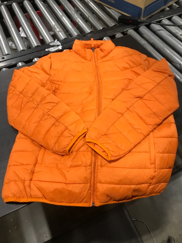 Photo 2 of Amazon Essentials Men's Packable Lightweight Water-Resistant Puffer Jacket Medium Orange