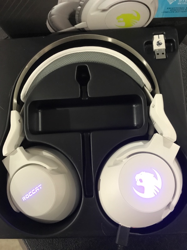 Photo 3 of ROCCAT Elo 7.1 Air PC Wireless Gaming Headset, Surround Sound Headphones with Detachable Noise Cancelling Microphone, 50mm Drivers, 24 Hr Battery Life, RGB Lighting, White White Elo 7.1 Air