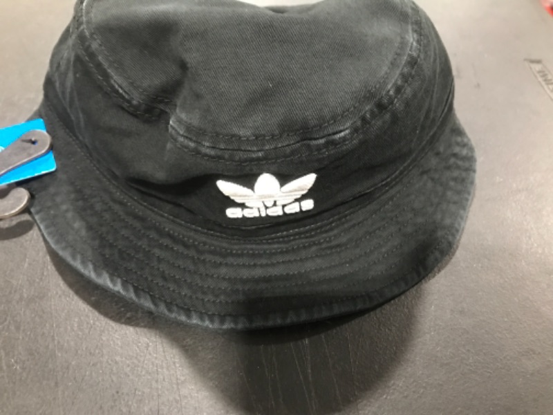 Photo 1 of ADIDAS FISHER HAT SIZE YOUTH FIT