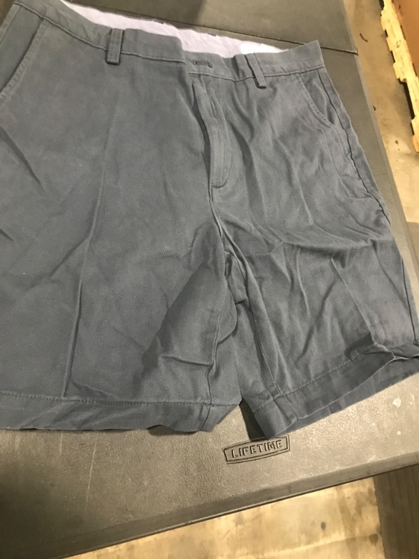 Photo 1 of AMAZON ESSENTIALS MENS SHORTS SIZE 38/ USED