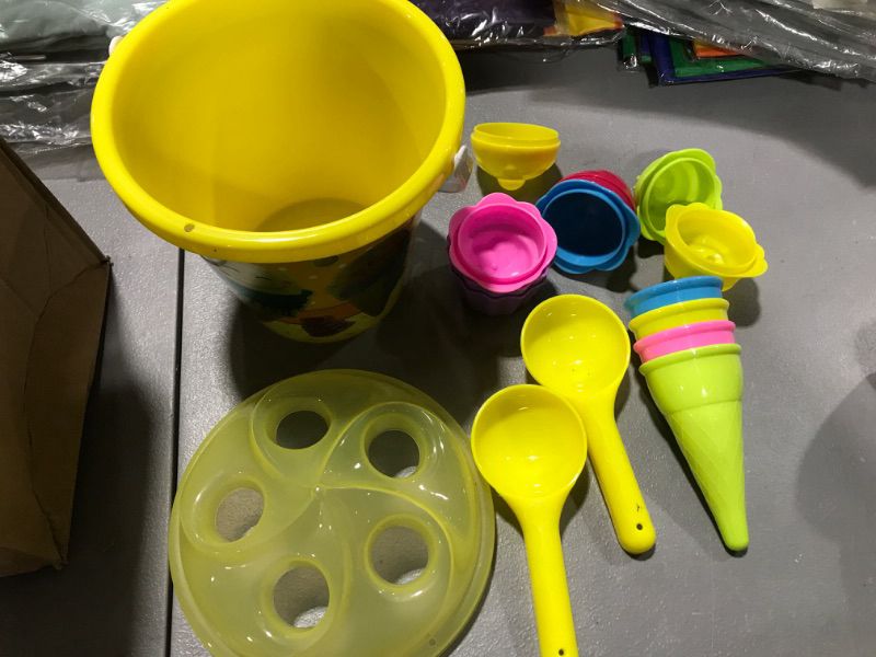 Photo 2 of Dshengoo 15 Pcs Kids Beach Toys Set,Ice Cream Mold Set with Bucket Pail and Spade Scoop for Kids & Toddlers,Boys and Girls Gifts Style B