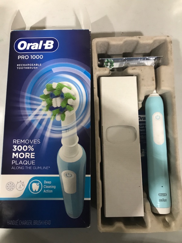 Photo 2 of Oral-B Pro 1000 CrossAction Electric Toothbrush, Green