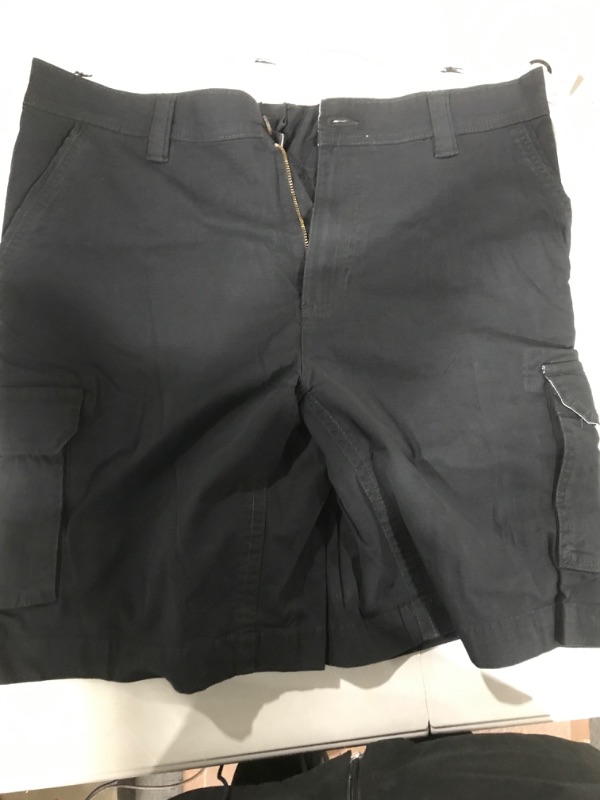 Photo 1 of Amazon Essentials Size 38 Men's Shorts Blue