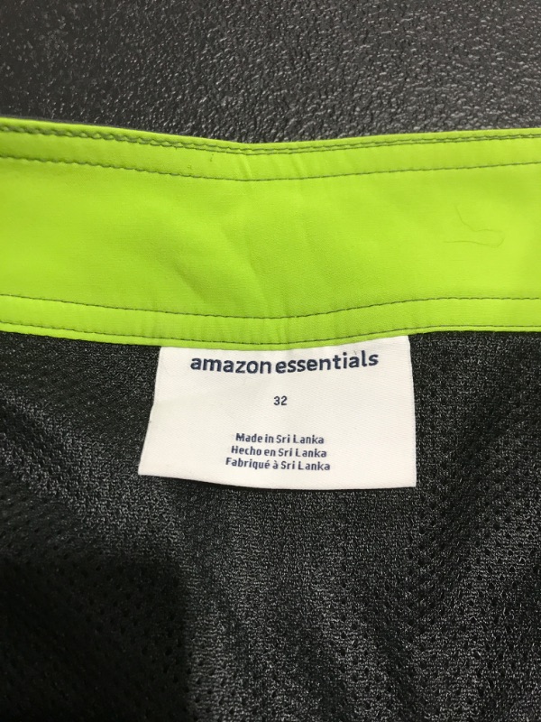 Photo 3 of Amazon Essentials Men's Board Short. SIZE 32. PRIOR USE. 