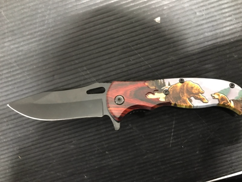 Photo 2 of 3.5" Blade- Folding pocket knife-wilderness bears