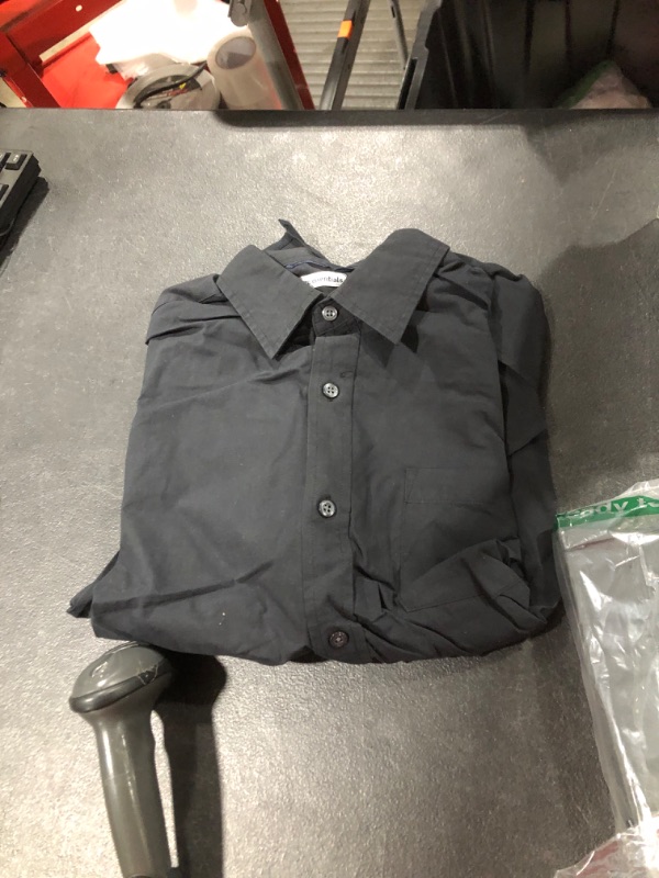 Photo 2 of Amazon Essentials Men's Long-Sleeve Regular-fit Casual Poplin Shirt MED