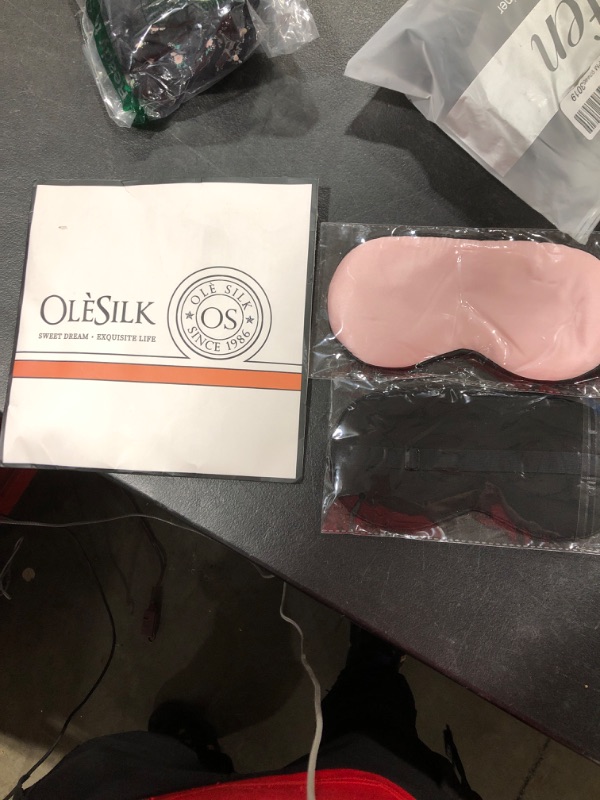 Photo 1 of 100% SILK EYE MASK