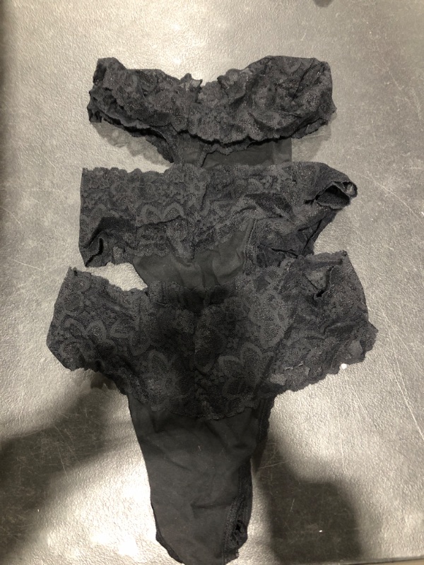 Photo 1 of 3 PACK WOMENS BLACK LACE THONGS 
SIZE XL