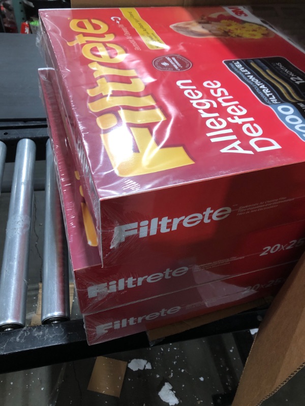 Photo 2 of (MISSING 1 FILTER) Filtrete 20x25x4 Furnace Air Filter MPR 1000 DP MERV 11, Allergen Defense, 4-Pack, Fits Lennox & Honeywell Devices (exact dimensions 19.88 x 24.63 x 4.31) 20x25x4 MPR 1000 4-Pack missin 1 pie