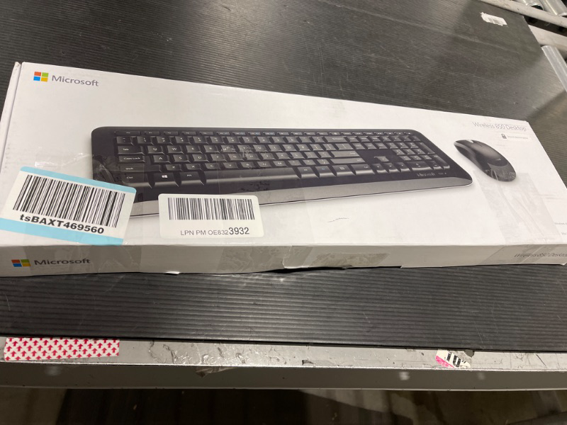 Photo 3 of Microsoft Wireless Desktop 850 - Keyboard and Mouse Set - with AES Black **BATTERIES ARE INCLUDED**