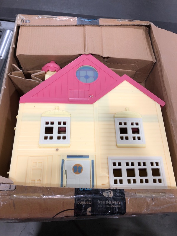 Photo 1 of Bluey Ultimate Lights & Sounds Playhouse & Toy Box, 2.5-3 inch Figures - Amazon Exclusive Amazon Exclusive - Bluey Ultimate Lights & Sounds Playhouse