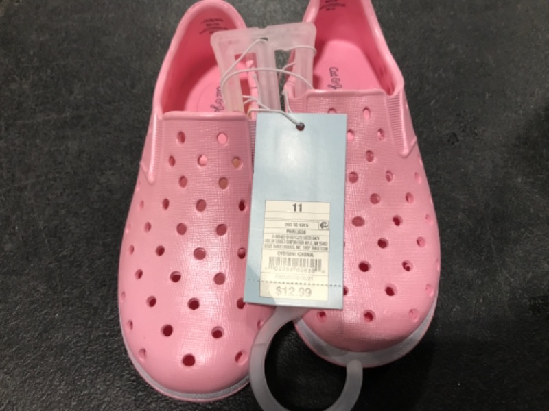 Photo 1 of  GIRLS YOUTH SHOES SIZE 11