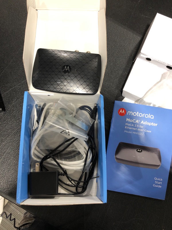 Photo 2 of Motorola MoCA 2.5 Adapter for Ethernet Over Coax, Plug and Play, Ultra Fast Speeds, Boost Home Network for Better Streaming and Gaming (2.5 Gbps - MoCA 1 Pack)
