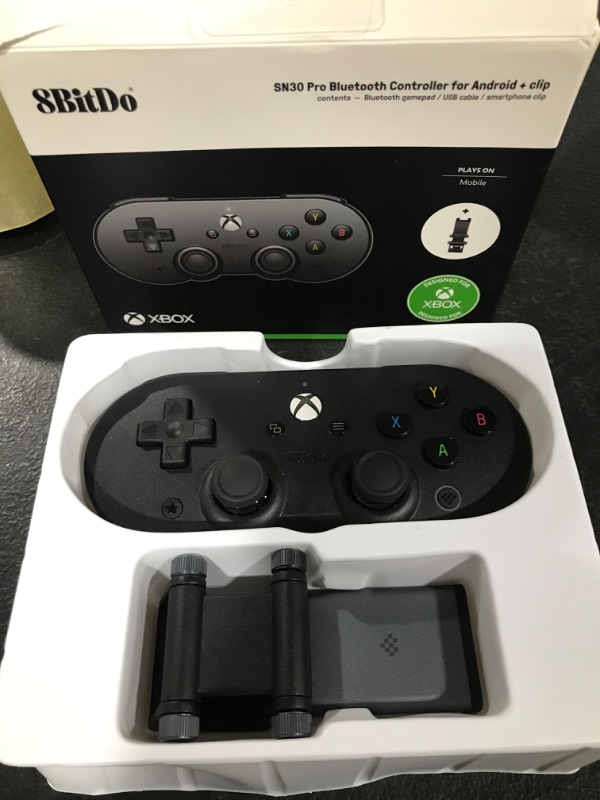 Photo 2 of 8Bitdo Sn30 Pro for Xbox cloud gaming on Android (includes clip) - Android (Renewed) Include Clip Edition