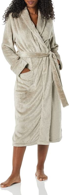 Photo 1 of Amazon Essentials Women's Full-Length Plush Robe SIZE 5X
