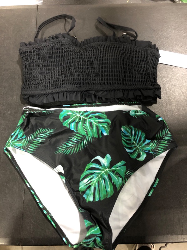 Photo 1 of [Size M] Women's 2 Pc Bathing Suit Set