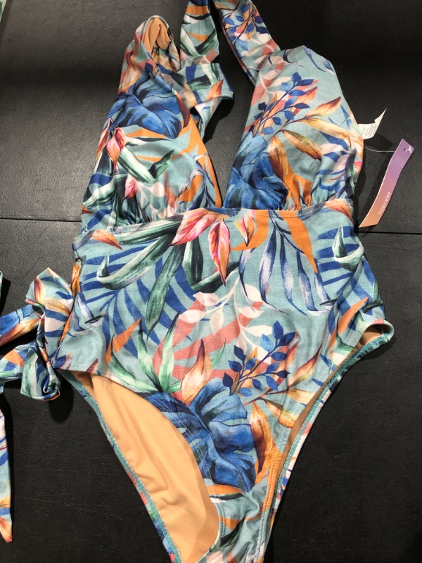 Photo 1 of [Size M] Ladies 1 pc Swimsuit